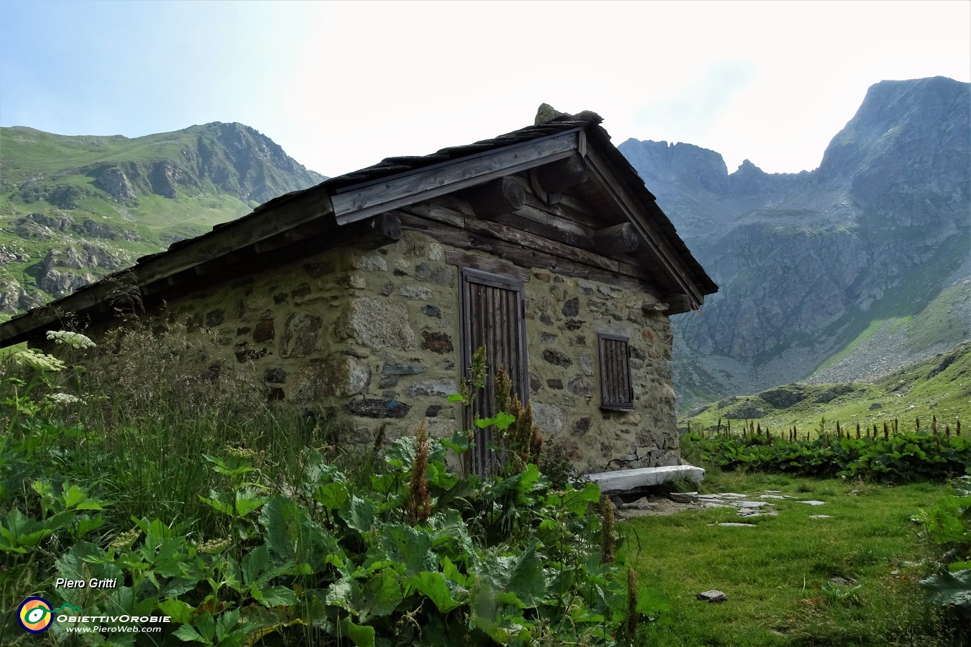 28 Baita del Lago  nei pressi del Lago di Valsambuzza.JPG